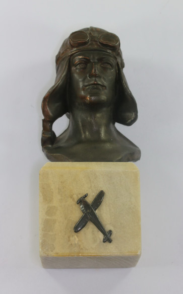 Büste, Flieger mit Kopfhaube - Militaria-Berlin