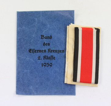 Band des Eisernen Kreuzes 2. Klass 1939, in Verleihunhstüte - Militaria-Berlin