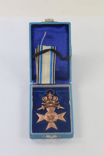 Bayern, Militär Verdienstkreuz 3. Klasse mit Krone, Hst. D, im Etui Deschler & Sohn München - Militaria-Berlin