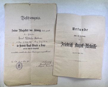 Besitzzeugnis Friedrich-August Medaille in Bronze + Urkunde über die Stiftung - Militaria-Berlin