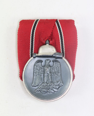 BRD, Ostmedaille an Einzelspange, frühe 1957 Variante - Militaria-Berlin