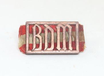 Bund Deutscher Mädel (BDM), Leistungsabzeichen in Bronze, Hst. RZM M1/15 (Ferdinand Hoffstätter, Bonn), Verleihungsnummer - Militaria-Berlin