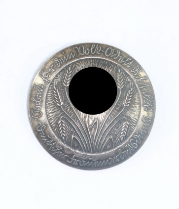  Deutscher Frauenarbeitsdienst, Brosche mit Trägernummer - Militaria-Berlin