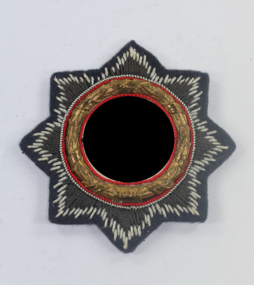 Deutsches Kreuz in Gold auf Luftwaffenstoff - Militaria-Berlin
