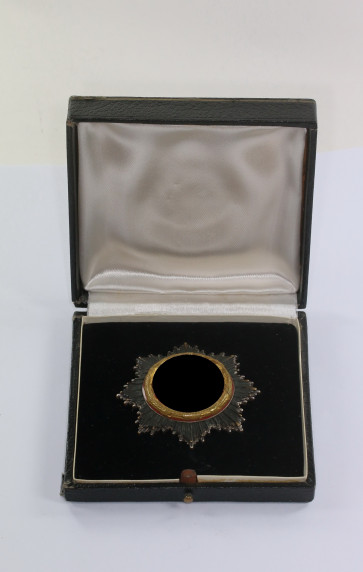  Deutsches Kreuz in Gold, Deschler (schwer) 4 Nieten, im frühen Etui - Militaria-Berlin