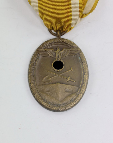  Deutsches Schutzwall Ehrenzeichen, "Für Arbeit zum Schutze Deutschlands" - Militaria-Berlin