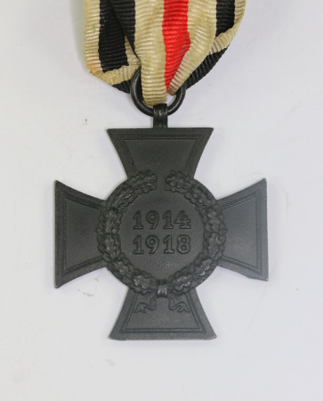 Ehrenkreuz für Hinterbliebene (Witwen und Waisen), Hst. P. & C.L. - Militaria-Berlin