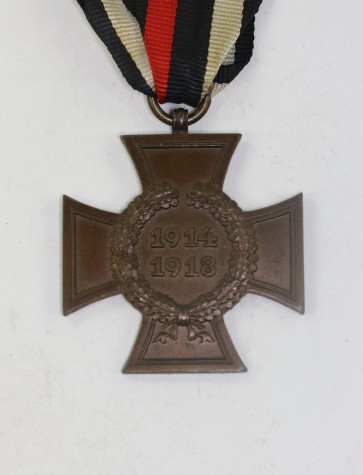 Ehrenkreuz für Krirgsteilnehmer, Hst. B & N - Militaria-Berlin