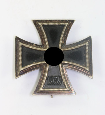 Eisernes Kreuz 1. Klasse 1939, B.H. Mayer, Pforzheim - Militaria-Berlin