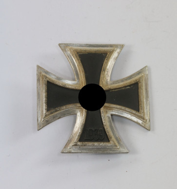  Eisernes Kreuz 1. Klasse 1939, Hst. 100 - Militaria-Berlin
