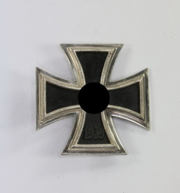Eisernes Kreuz 1. Klasse 1939, Hst. 26, Variante (!) - Militaria-Berlin
