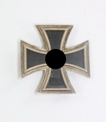 Eisernes Kreuz 1. Klasse 1939, Hst. 6. (Fritz Zimmermann, Stuttgart) - Militaria-Berlin