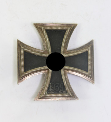 Eisernes Kreuz 1. Klasse 1939, Hst. 65 (Klein & Quenzer A.G., Oberstein) - Militaria-Berlin