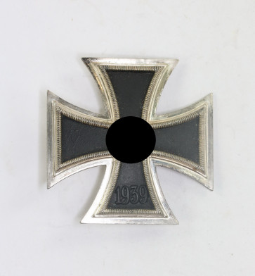 Eisernes Kreuz 1. Klasse 1939, Hst. L/11 (Wilhelm Deumer, Lüdenscheid) - Militaria-Berlin