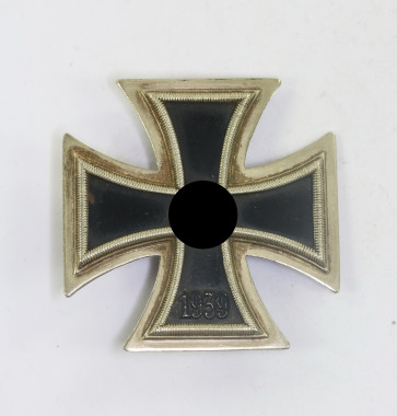 Eisernes Kreuz 1. Klasse 1939, Hst. L/12 (C.E. Juncker, Berlin) - Militaria-Berlin
