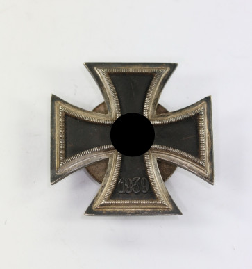 Eisernes Kreuz 1. Klasse 1939, Hst. L/16, an Schraubscheibe - Militaria-Berlin