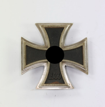 Eisernes Kreuz 1. Klasse 1939, Hst. L/52 - Militaria-Berlin