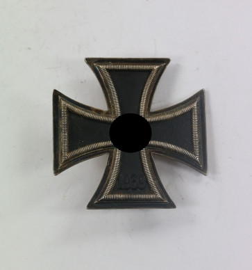  Eisernes Kreuz 1. Klasse 1939, Hst. L59 (Alois Rettenmaier, Schwäbisch-Gmünd) - Militaria-Berlin