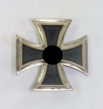 Eisernes Kreuz 1. Klasse 1939, Hst. L59 dünne Nadel (!) (Alois Rettenmaier, Schwäbisch-Gmünd) - Militaria-Berlin