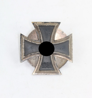  Eisernes Kreuz 1. Klasse 1939, Otto Schickle, Pforzheim, Scheibe und Mutter (!), Magnetisch - Militaria-Berlin