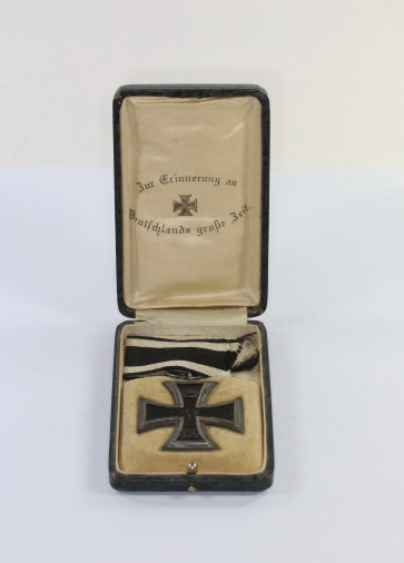 Eisernes Kreuz 2. Klasse 1914, Hst. KO, im Schmuck Etui - Zur Erinnerung an Deutschlands große Zeit - Militaria-Berlin