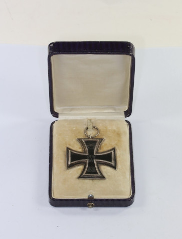 Eisernes Kreuz 2. Klasse 1914, im Schmucketui / Aufsteller - Militaria-Berlin