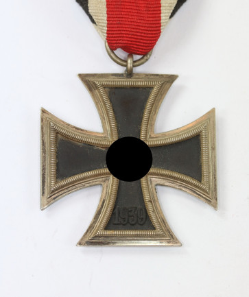 Eisernes Kreuz 2. Klasse 1939, Hst. 122 - Militaria-Berlin