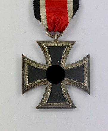 Eisernes Kreuz 2. Klasse 1939, Hst. 122 (J.J. Stahl, Straßburg) - Militaria-Berlin