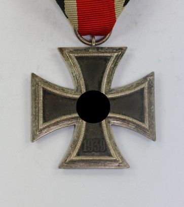 Eisernes Kreuz 2. Klasse 1939, Hst. 138 (Julius Maurer, Oberstein) - Militaria-Berlin