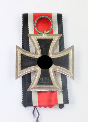  Eisernes Kreuz 2. Klasse 1939, Hst. 13 (Gustav Brehmer, Markneukirchen) - Militaria-Berlin