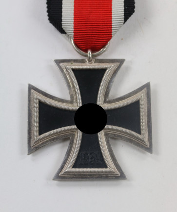 Eisernes Kreuz 2. Klasse 1939, Hst. 13 (Gustav Brehmer, Markneukirchen) - Militaria-Berlin