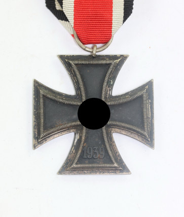  Eisernes Kreuz 2. Klasse 1939, Hst. 25 (Arbeitsgemeinschaft der Graveur-, Gold- und Silberschmiedeinnungen, Hanau am Main) - Militaria-Berlin