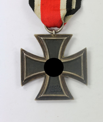 Eisernes Kreuz 2. Klasse 1939, Hst. 25 (Arbeitsgemeinschaft der Graveur-, Gold- und Silberschmiedeinnungen, Hanau am Main) - Militaria-Berlin