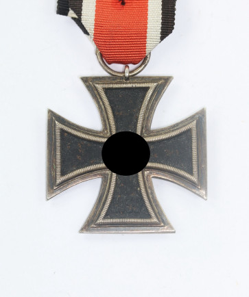 Eisernes Kreuz 2. Klasse 1939, Hst. 25 (Arbeitsgemeinschaft der Graveur-, Gold- und Silberschmiedeinnungen, Hanau am Main) - Militaria-Berlin