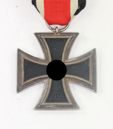 Eisernes Kreuz 2. Klasse 1939, Hst. 27 (Anton Schenkl´s Nachfolger, Wien) - Militaria-Berlin