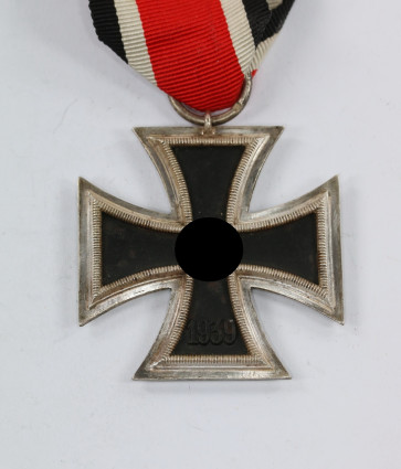 Eisernes Kreuz 2. Klasse 1939, Hst. 4 - Militaria-Berlin