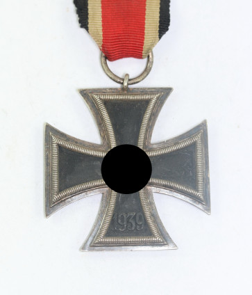 Eisernes Kreuz 2. Klasse 1939, Hst. 65 (Klein & Quenzer, Oberstein) - Militaria-Berlin