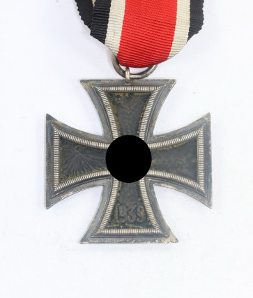 Eisernes Kreuz 2. Klasse 1939, Hst. 65 (Klein & Quenzer, Oberstein) - Militaria-Berlin
