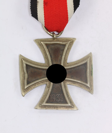 Eisernes Kreuz 2. Klasse 1939, Hst. 65 (Klein & Quenzer, Oberstein) - Militaria-Berlin