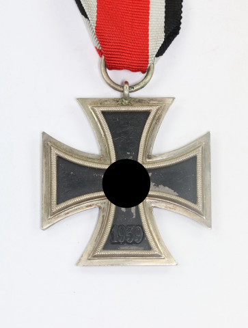 Eisernes Kreuz 2. Klasse 1939, Hst. 7 (Paul Meybauer, Berlin) - Militaria-Berlin