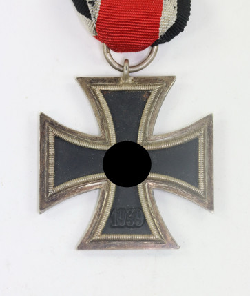 Eisernes Kreuz 2. Klasse 1939, Hst. 7 (Paul Meybauer, Berlin) - Militaria-Berlin