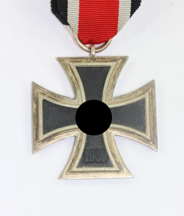 Eisernes Kreuz 2. Klasse 1939, Hst. 7 (Paul Meybauer, Berlin) - Militaria-Berlin