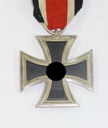  Eisernes Kreuz 2. Klasse 1939, Hst. 93 (Simm & Söhne, Gablonz) - Militaria-Berlin