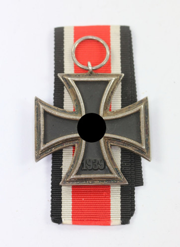  Eisernes Kreuz 2. Klasse 1939, Variante mit der runden "3", Deschler - Militaria-Berlin