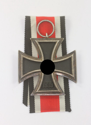  Eisernes Kreuz 2. Klasse 1939, Variante mit der runden "3", Deschler - Militaria-Berlin