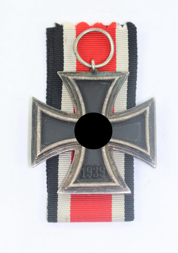 Eisernes Kreuz 2. Klasse 1939, Variante mit der runden "3", Deschler & Sohn, München - Militaria-Berlin