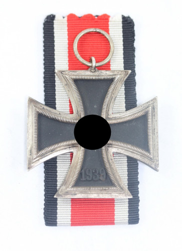 Eisernes Kreuz 2. Klasse 1939, Variante mit der runden "3", Deschler & Sohn, München - Militaria-Berlin
