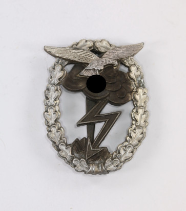 Erdkampfabzeichen der Luftwaffe, Hst. M.u.K. 5  - Militaria-Berlin