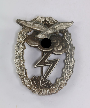 Erdkampfabzeichen der Luftwaffe, Hst. G.B. (Gustav Brehmer, Markneukirchen) - Militaria-Berlin