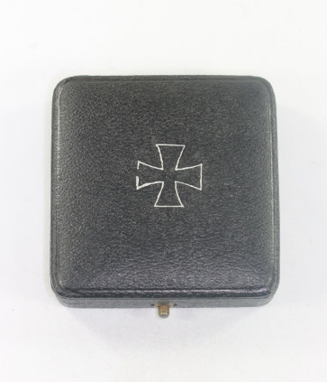  Etui Eisernes Kreuz 1. Klasse 1939 (flacher Deckel) - Militaria-Berlin